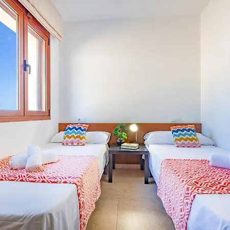 Lia - Plusholidays * Calpe