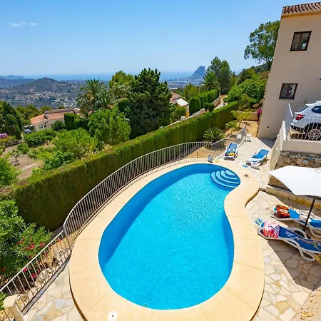 Lia - Plusholidays * Calpe