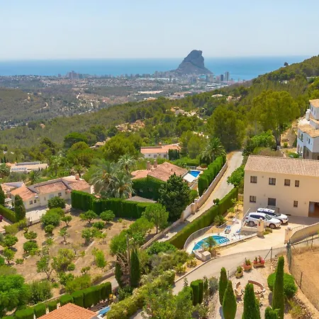 Lia - Plusholidays Calpe