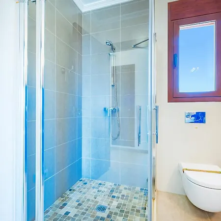 Lia - Plusholidays * Calpe