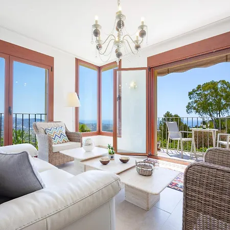 Lia - Plusholidays Villa Calpe