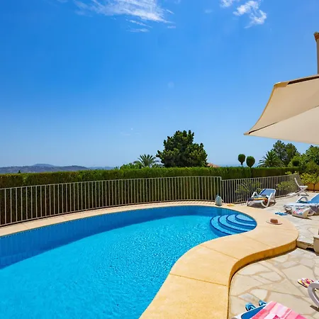 Lia - Plusholidays * Calpe