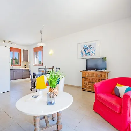 Lia - Plusholidays *