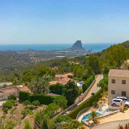 Lia - Plusholidays Villa